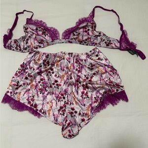 Victoria's Secret Purple Floral Lace Bra Set